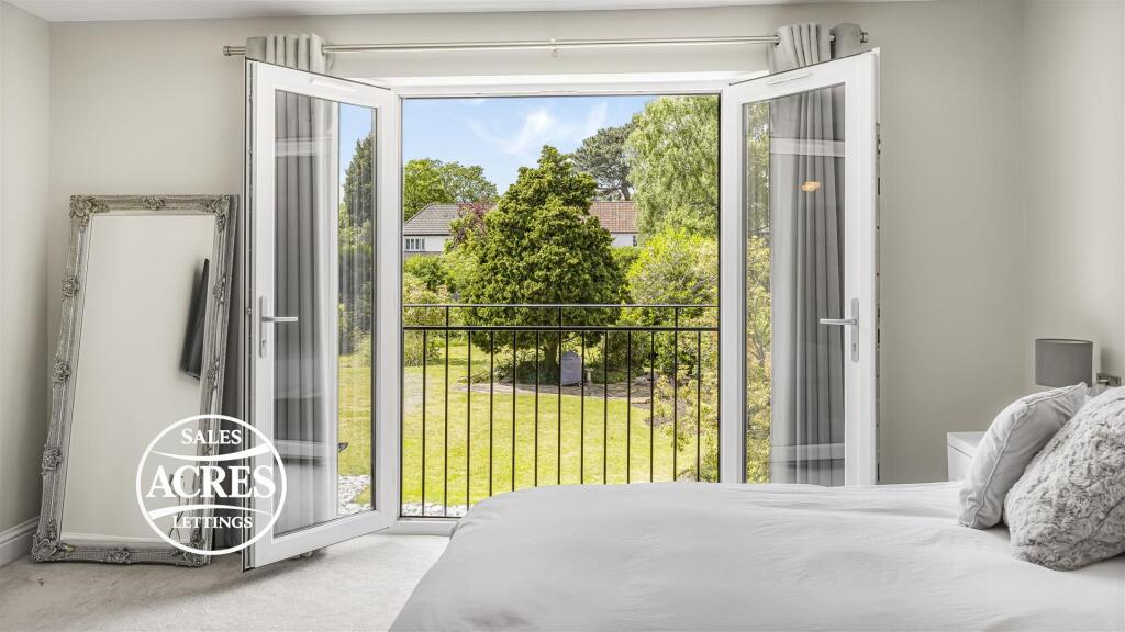House in Sutton Coldfield, Milking Gate - View 3