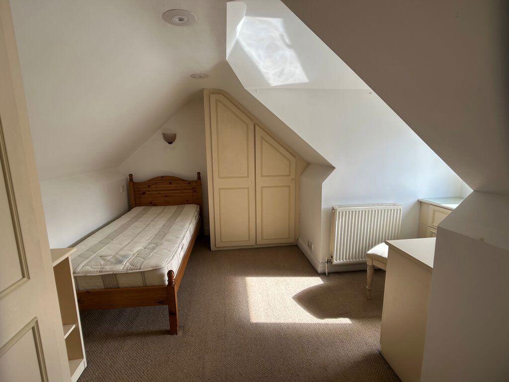 House in Oxford, Headington Shops, Headington - View 4
