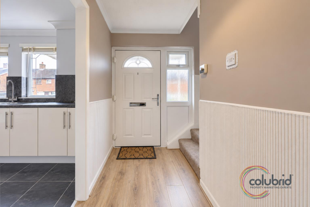 House in Basildon, Essex - More