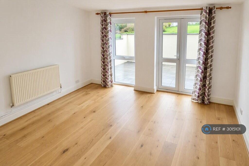 Apartment in Bristol, West Hill - More