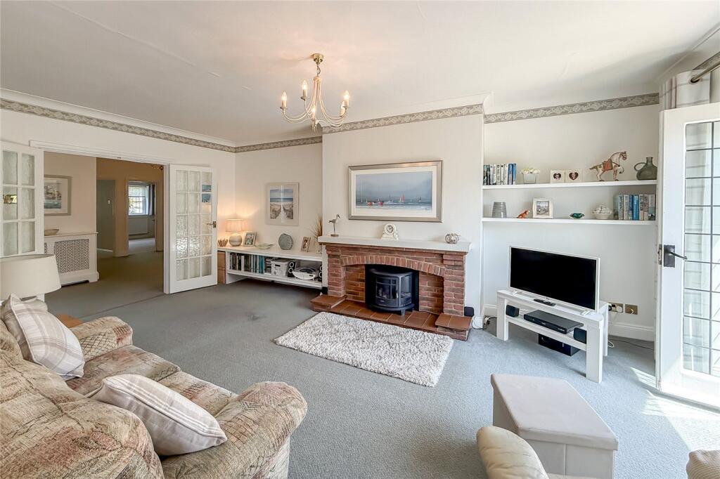 Francis Avenue, St. Albans, Hertfordshire, AL3 - View 2