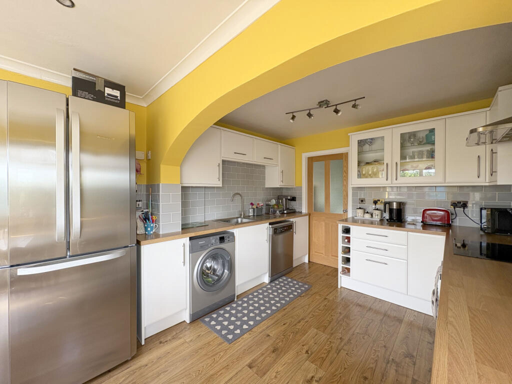 Paxhill Lane, Twyning, Tewkesbury, GL20 photo 3