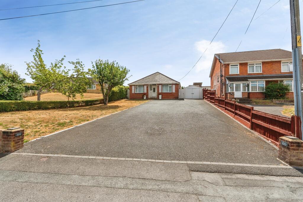 House in Southampton - View 4