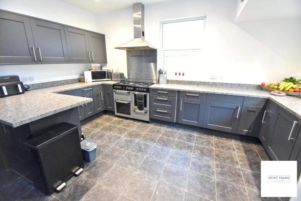 House in Eastbourne, Upperton - View 2