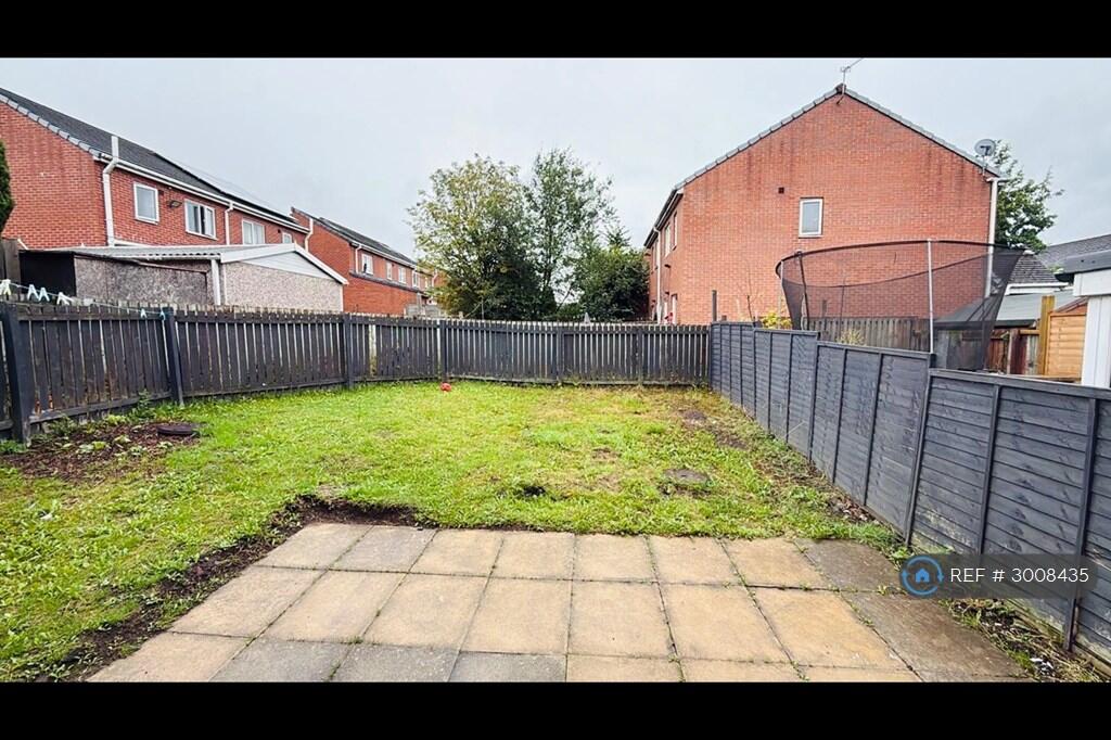 House in Manchester, Collyhurst - View 2