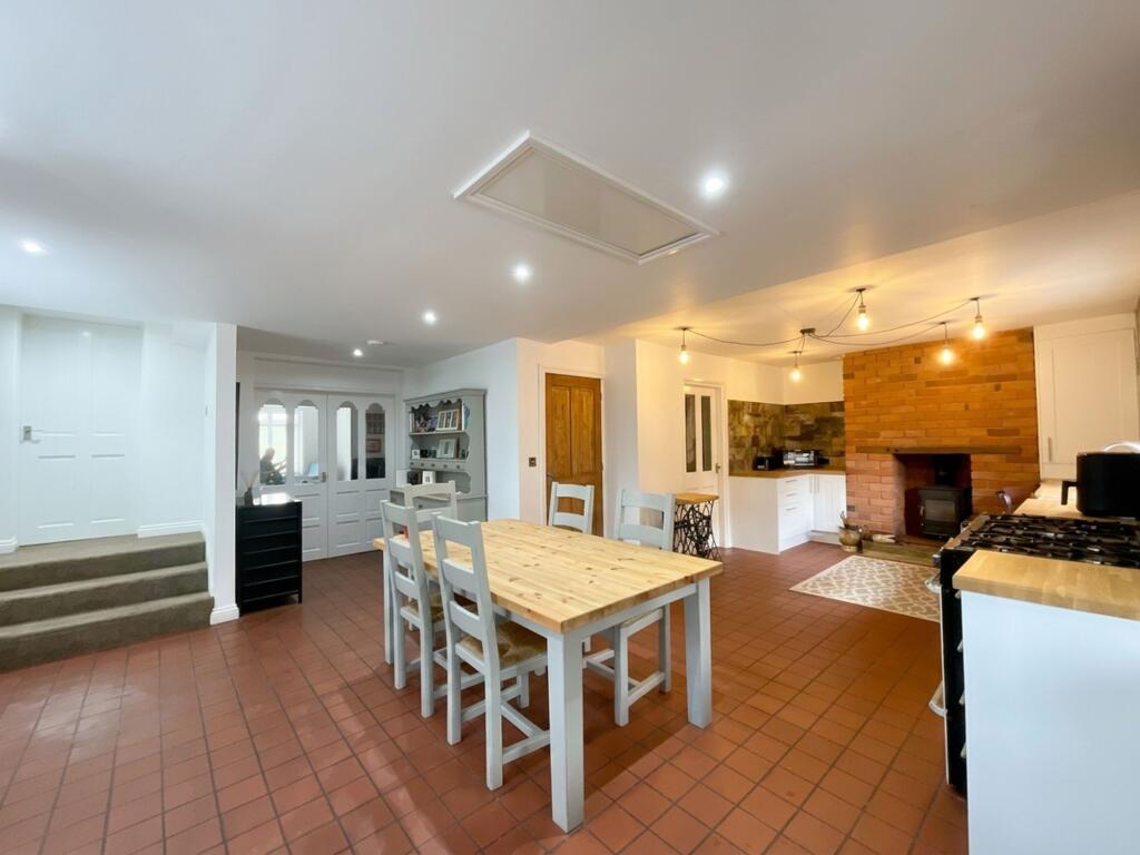 House in Stafford, Gayton - View 2