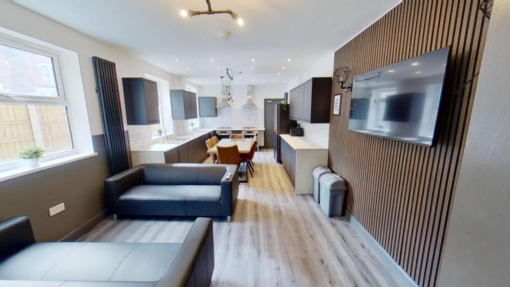 Main image of property: Woodborough Road, Nottingham NG3
