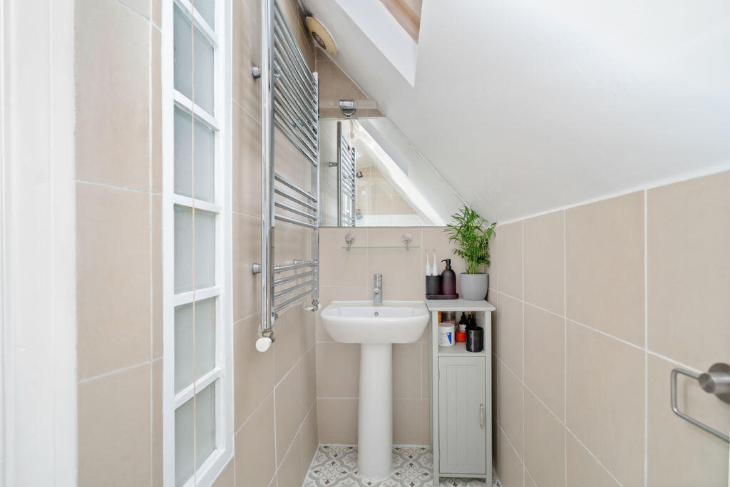 Apartment in London - More