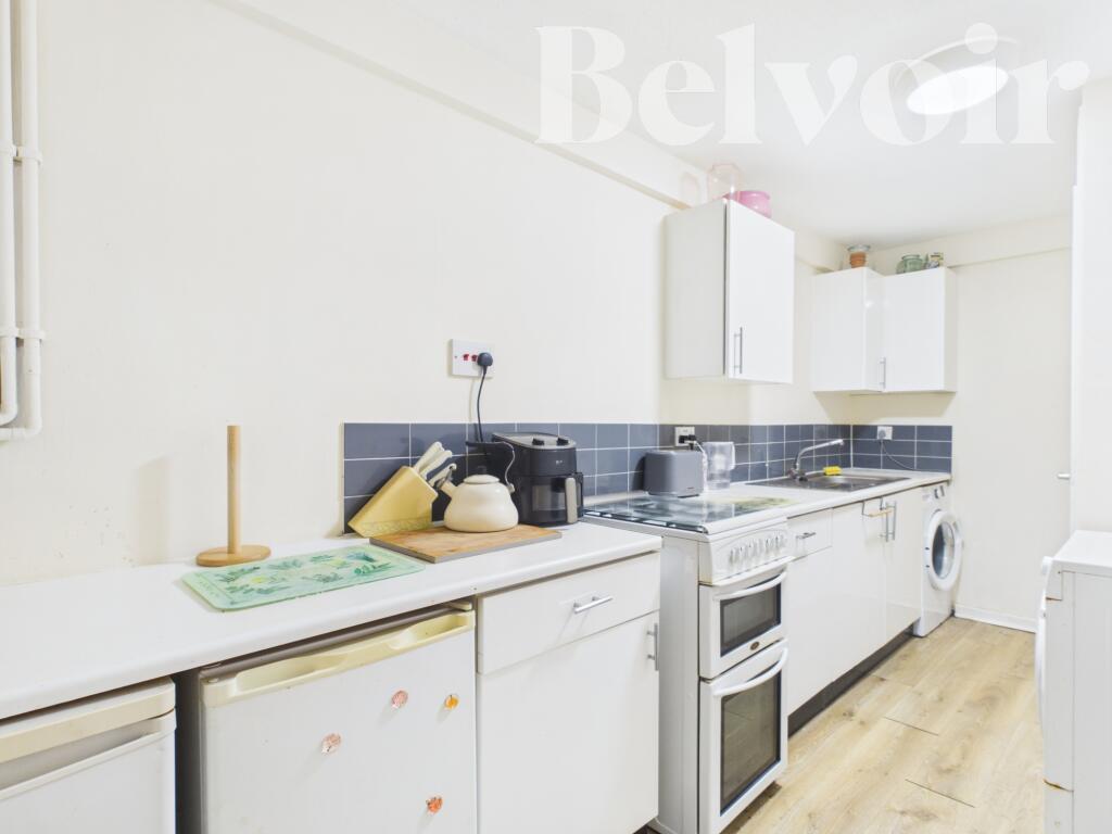 Apartment in Reading - View 2