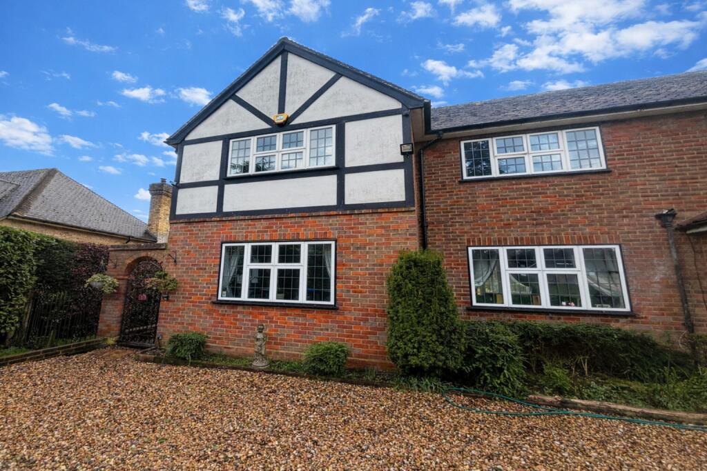Main image of property: Drovers Lane, Amersham, Buckinghamshire, HP7