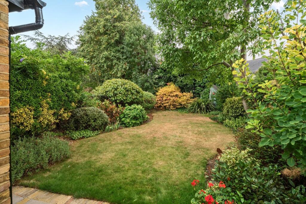 House in London - View 5