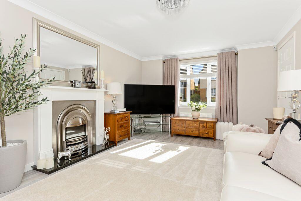 House in Edinburgh, Craigmillar - View 3