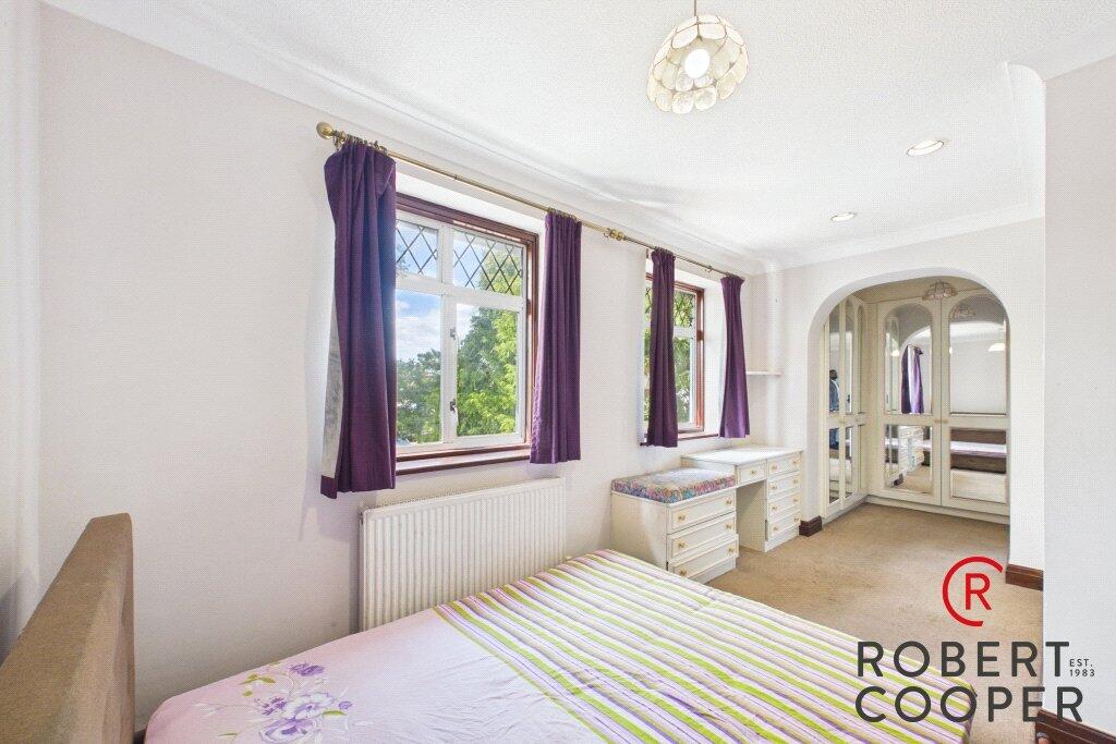 House in Harrow - View 4