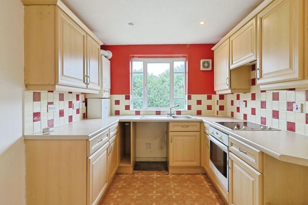 Apartment in Sefton, Liverpool City Region - More