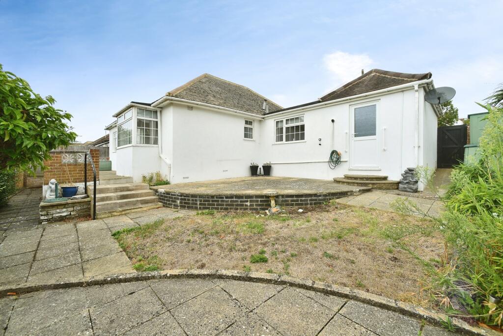 House in Brighton, Telscombe Cliffs, Saltdean - More