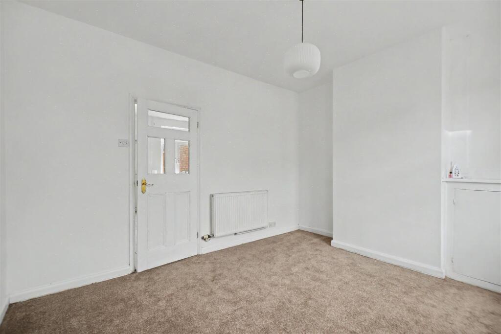 House in Nottingham, Stapleford - View 4
