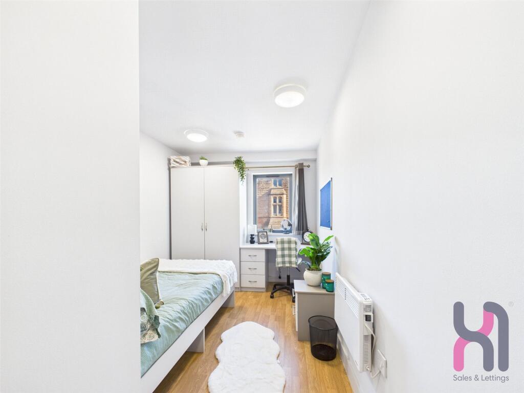 Main image of property: Queensland Place, 2 Chatham Place, Liverpool, Merseyside, L7