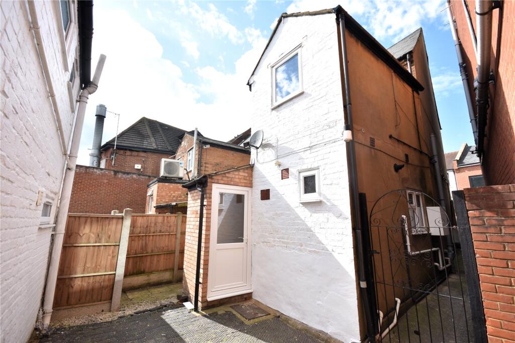 Main image of property: Cambridge Street, Aylesbury, Buckinghamshire, HP20