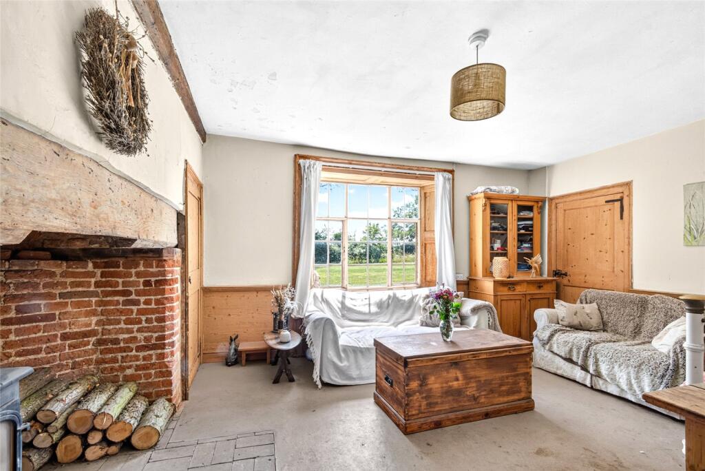 House in East Suffolk, Bramfield - More