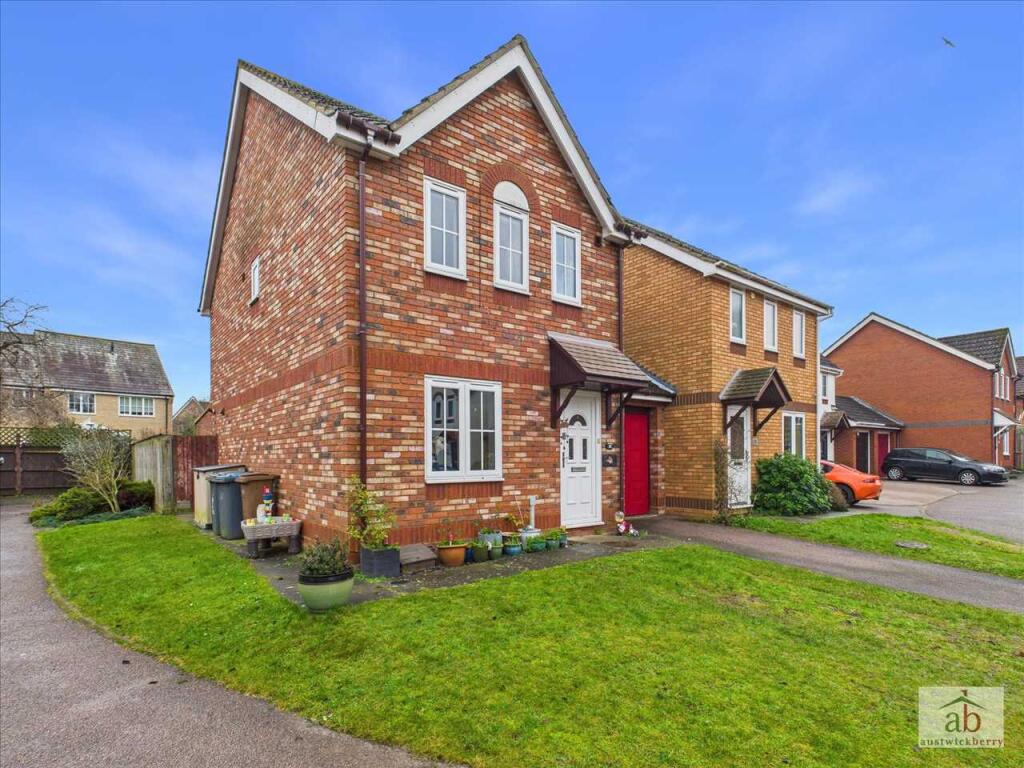 3-bed detached on Knights Lane, Kesgrave, £340,000