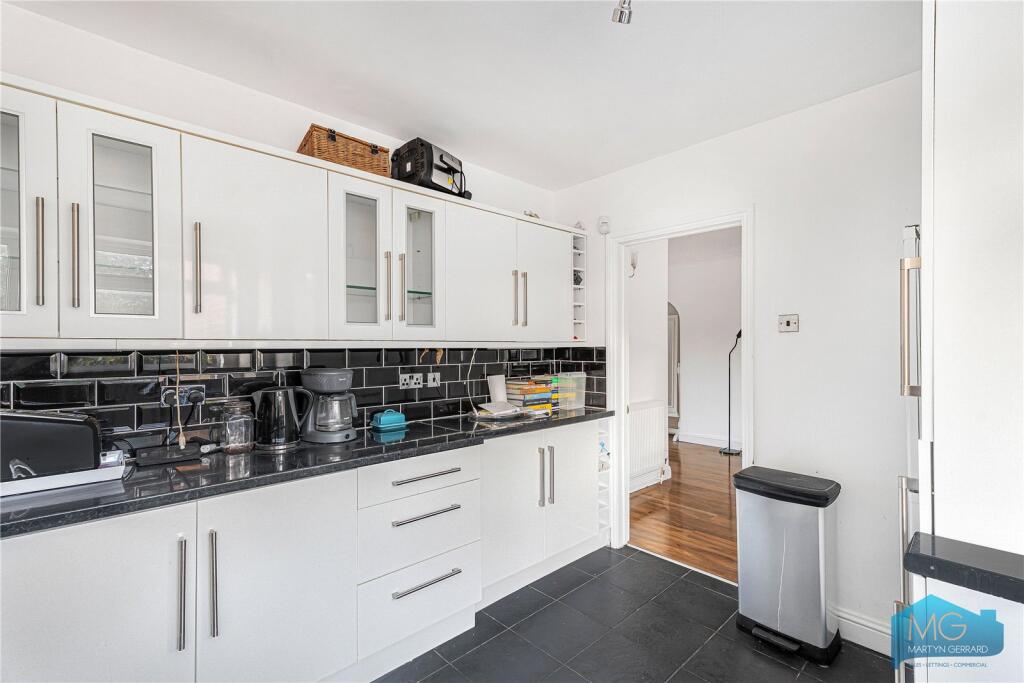 Apartment in London - View 4
