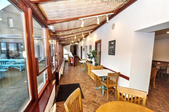 Seating Area (4)
