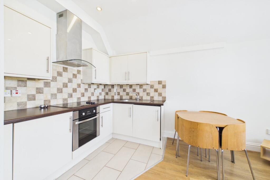 Alexandra Road, Reading, Berkshire, RG1 - Vista 2