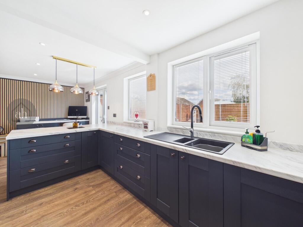 House in Ipswich - View 3