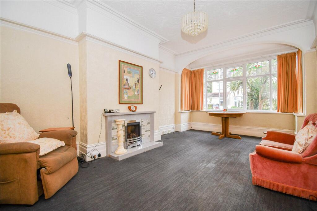 House in Wirral, Liverpool City Region - View 3