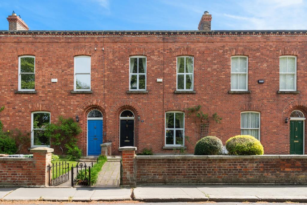 Main image of property: 3 Brighton Square, Rathgar, Dublin 6, D06 X6R0