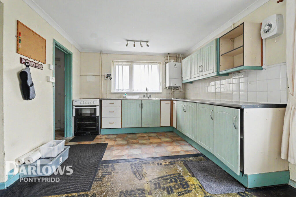 House in Pontypridd, Glyncoch - More