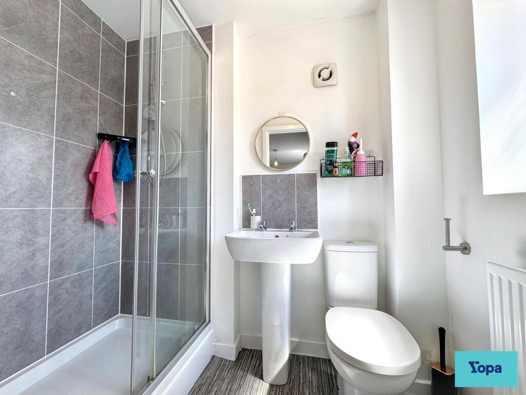 Hob Close, Taunton, TA2 photo 4