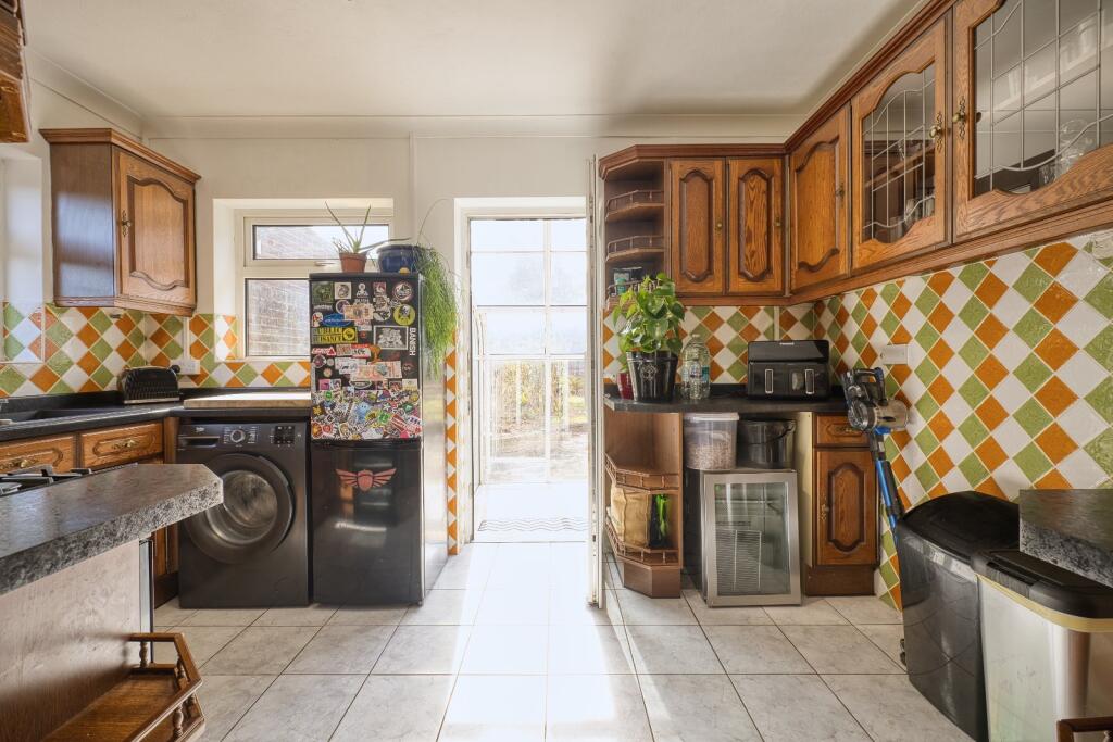 House in Canterbury - View 5