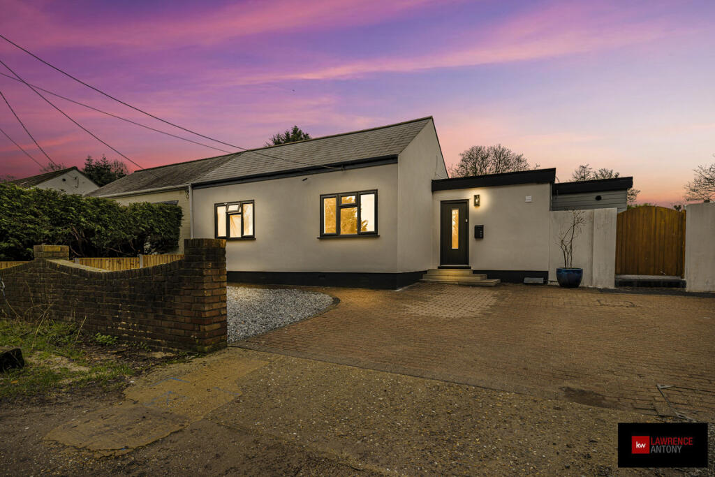 Main image of property: Disraeli Road, Rayleigh, SS6