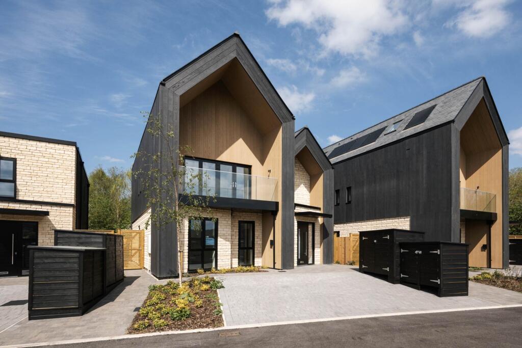 House in Bath - More