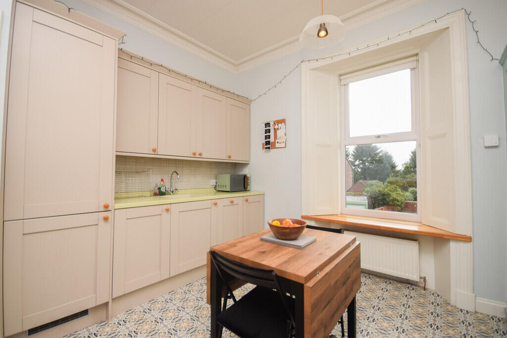 Apartment in Perth - View 5