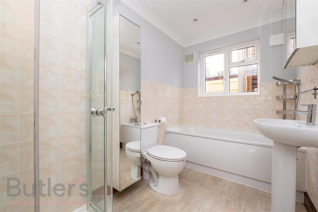 House in London, Sutton New Town, Benhilton - View 5