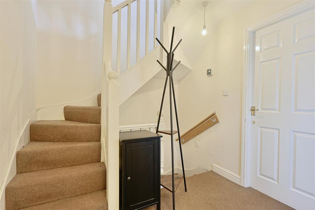 Apartment in Newcastle upon Tyne - View 4