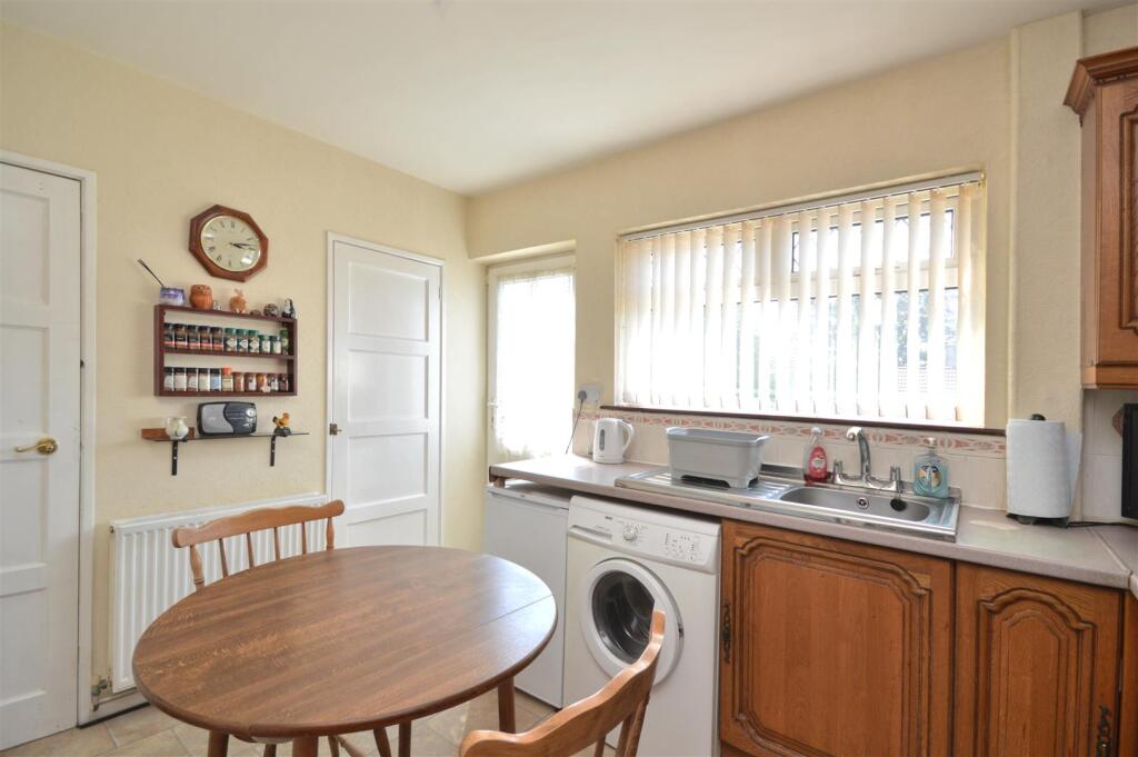 House in Bristol, Stockwood - More