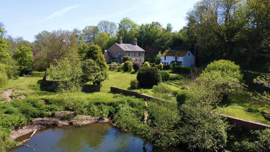 5-bed detached on Bishops Hull, Taunton, Somerset, TA1, £925,000