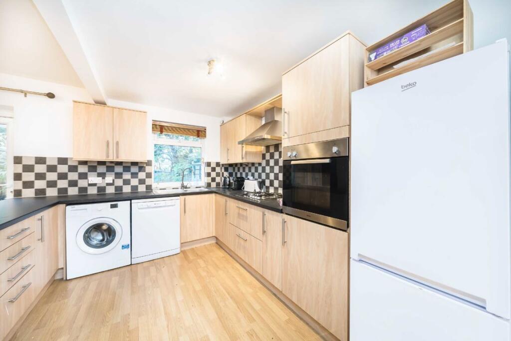 House in London - View 4