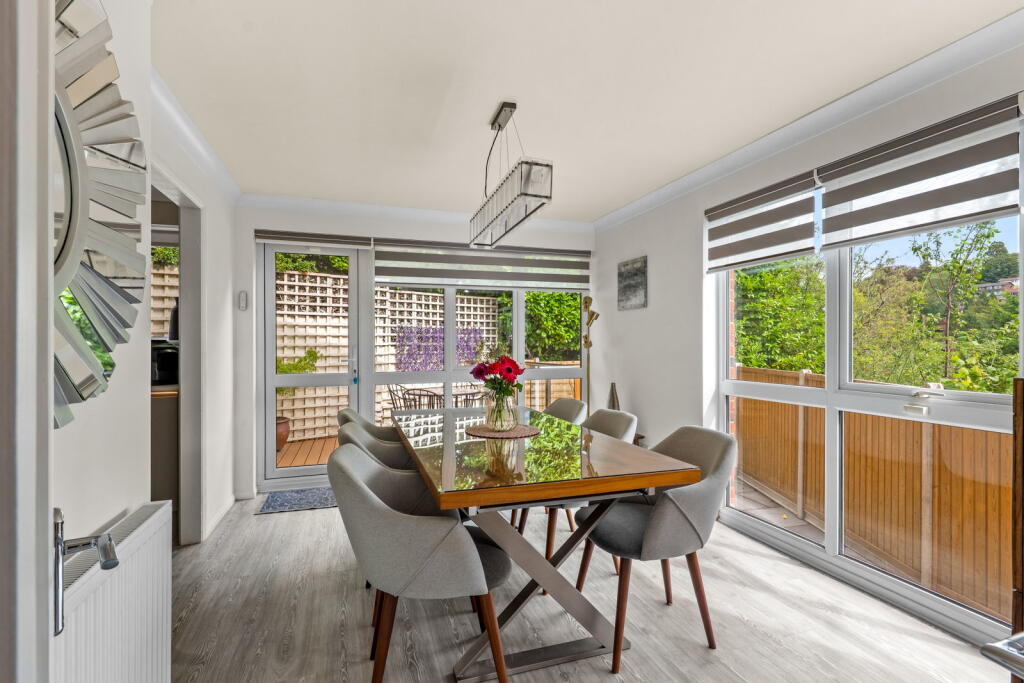 House in Croydon - View 5