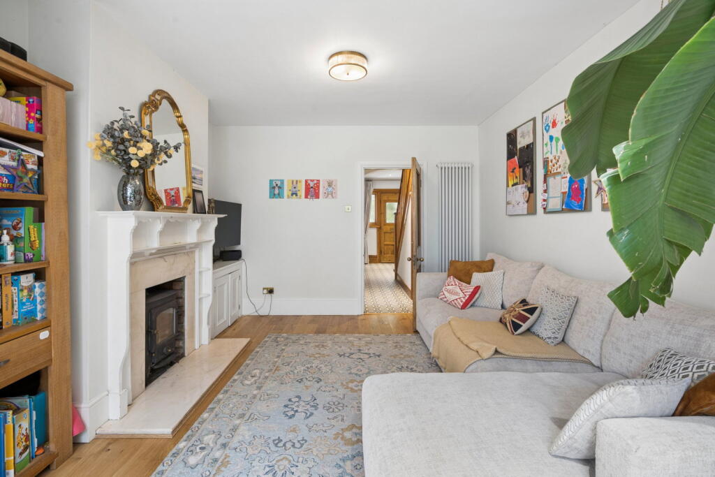 House in Hemel Hempstead, Chesham - More