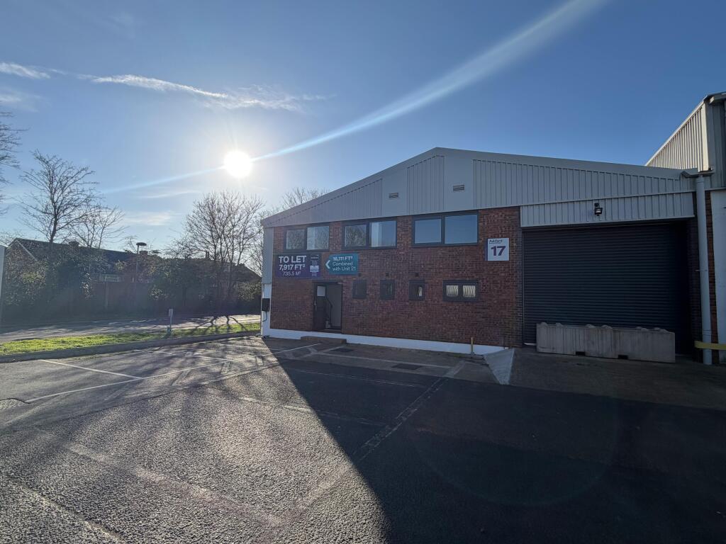 17 Ashford Industrial Estate Exterior 2.jpeg
