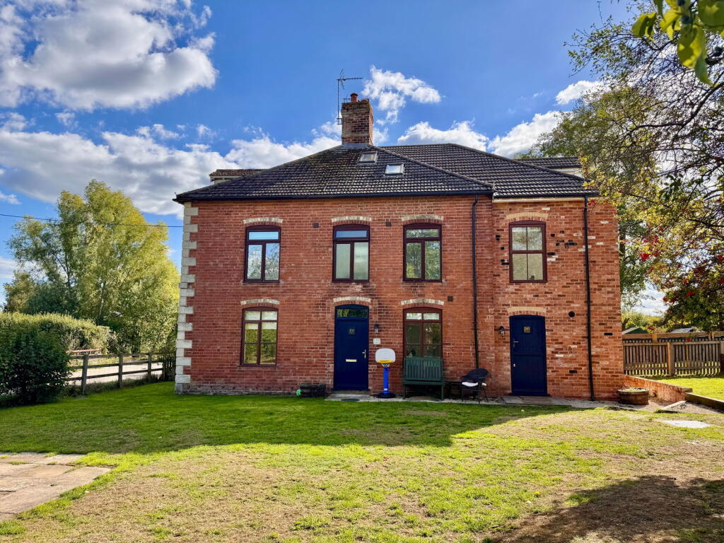 Main image of property: Bridgend, Eldersfield, Gloucester, Gloucestershire, GL19 4NR