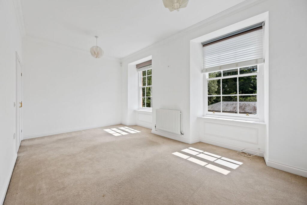 Apartment in Kettering, Leisure Village - More