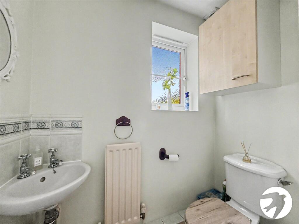 House in Rochester - View 4