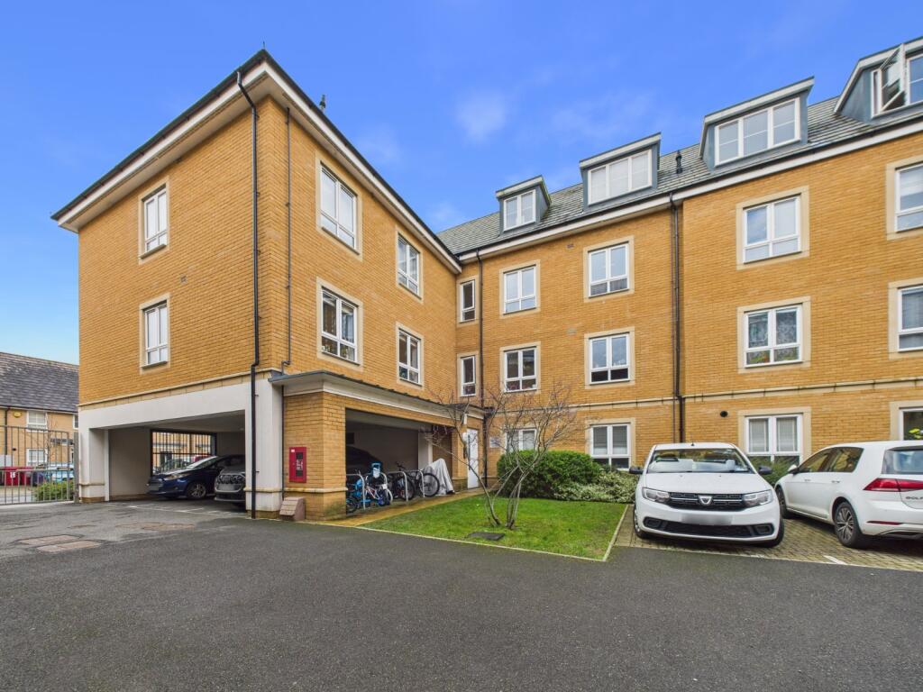 Main image of property: Kenyon Way, Langley, Berkshire, SL3