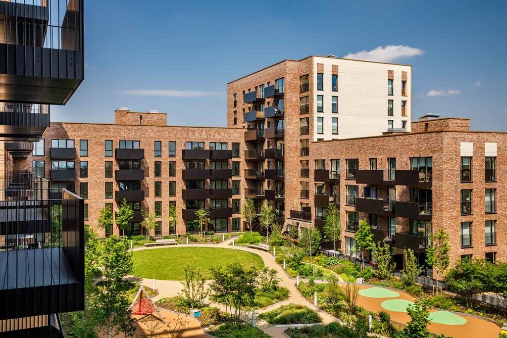 Main image of property: 118 Oliver Road,
London,
E10 5UJ
