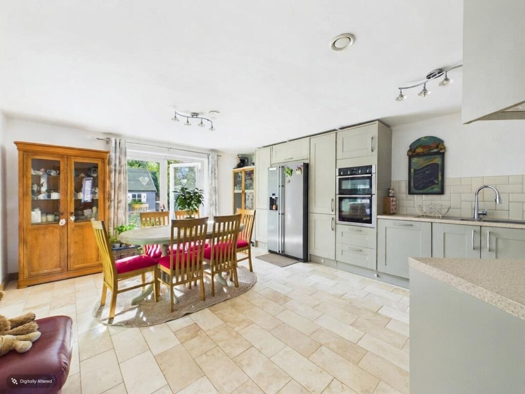 House in Hoo St Werburgh, Medway - More